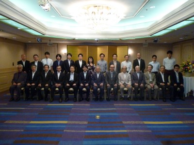 平成28年度の研究助成金贈呈式は、平成28年6月16日（木）東京ガーデンパレスに於いて開催。